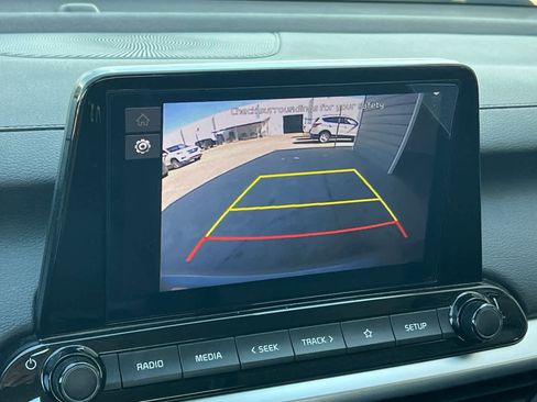 Used 2023 Kia Forte LXS image 19