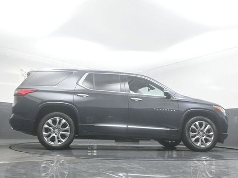 Used 2021 Chevrolet Traverse Premier w/ LPO, Floor Liner Package AWD/4WD image 60