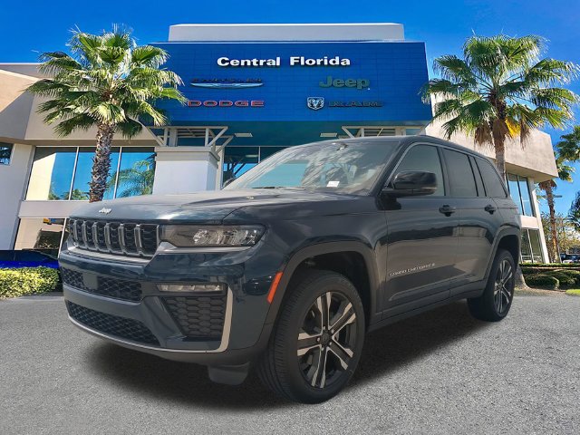 New 2027 Jeep Grand Cherokee Limited RWD image 8
