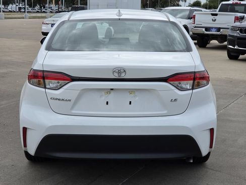 Used 2026 Toyota Corolla LE FWD image 8
