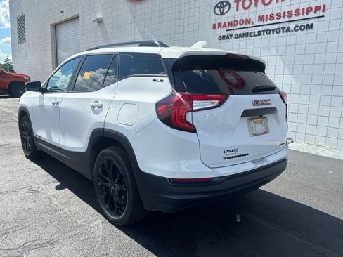 Used 2022 GMC Terrain SLE AWD/4WD image 4