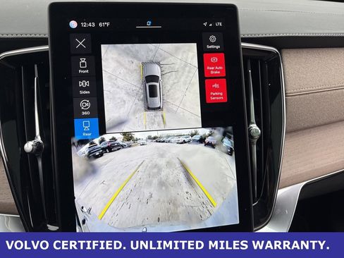Certified 2025 Volvo XC90 B6 Plus image 22