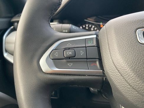 Used 2025 Jeep Compass Limited AWD/4WD image 15
