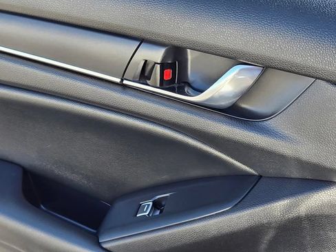 Used 2022 Honda Accord Sport image 12