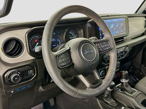 Used 2024 Jeep Wrangler Sport S w/ Convenience Group image 18