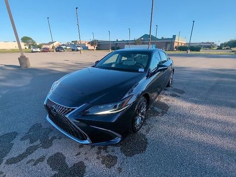 Used 2025 Lexus ES 350 Ultra Luxury FWD image 17