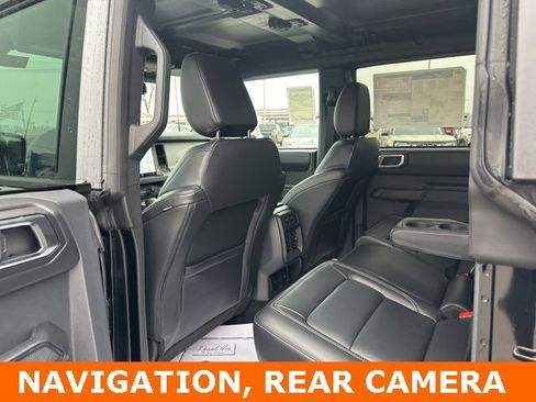 New 2025 Ford Bronco Outer Banks image 2