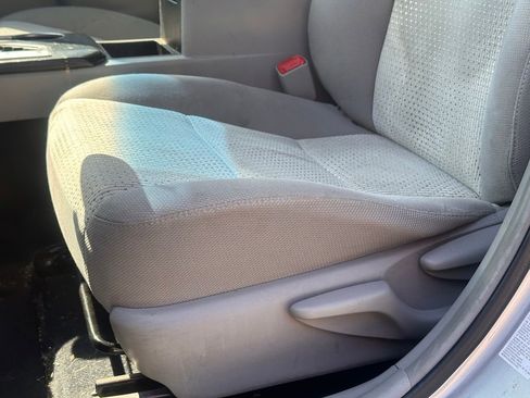 Used 2012 Toyota Camry LE image 22