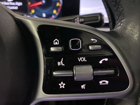Used 2021 Mercedes-Benz GLE 350 4MATIC image 12