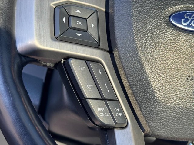 Used 2022 Ford F350 Platinum w/ FX4 Off-Road Package AWD/4WD image 17