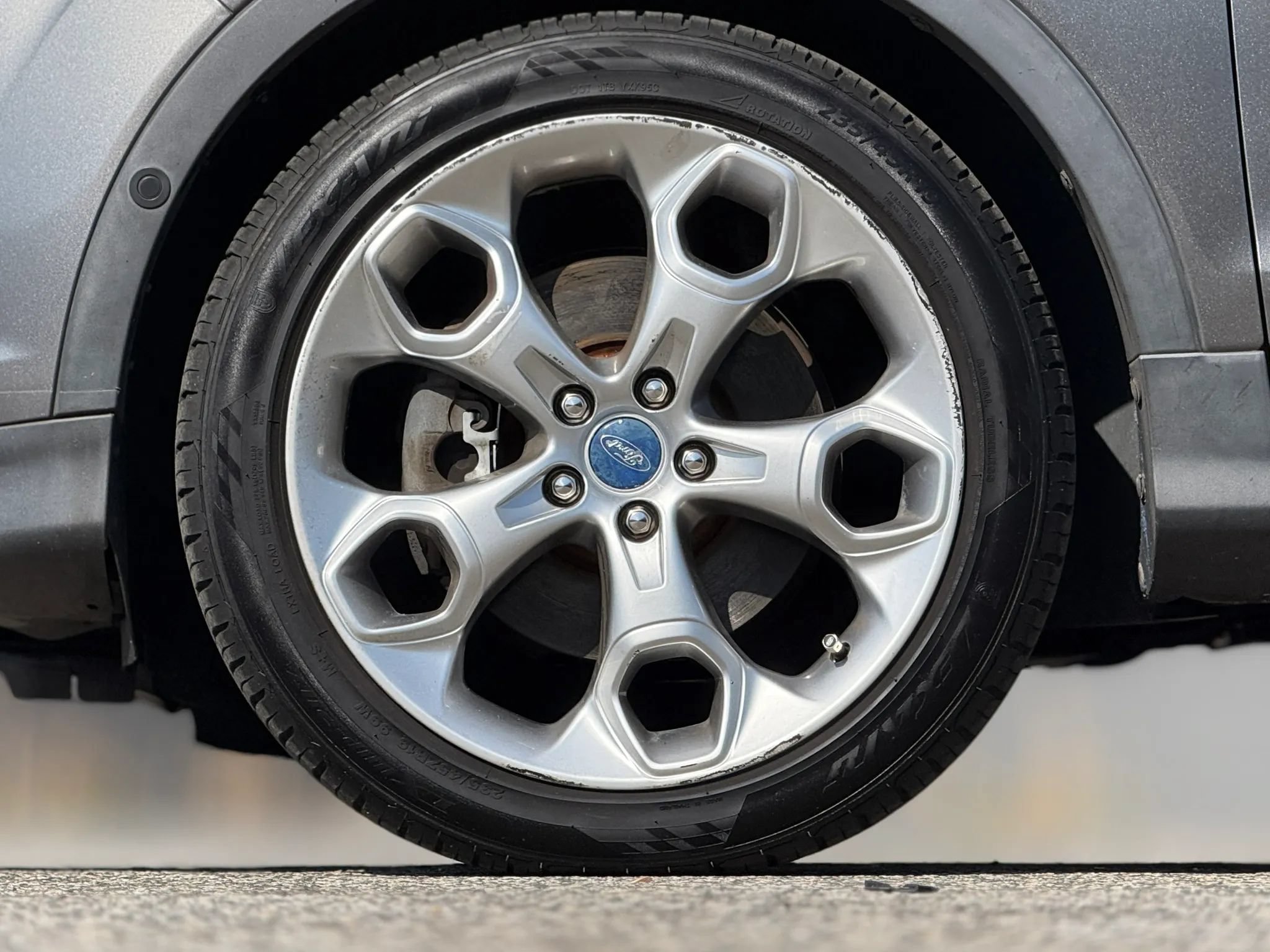 Used 2013 Ford Escape Titanium w/ Parking Technology Pkg FWD image 30