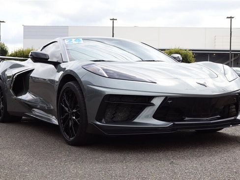 Used 2024 Chevrolet Corvette Stingray Premium Conv w/ Battery Protection Package RWD image 8
