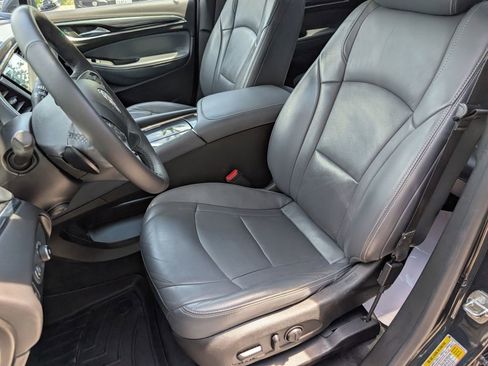 Used 2018 Buick Enclave Premium FWD image 5