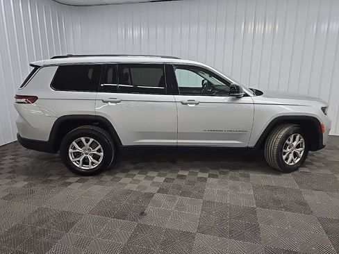 Used 2021 Jeep Grand Cherokee L Limited AWD/4WD image 2