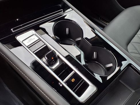 New 2026 Volkswagen Atlas SEL Premium R-Line image 17