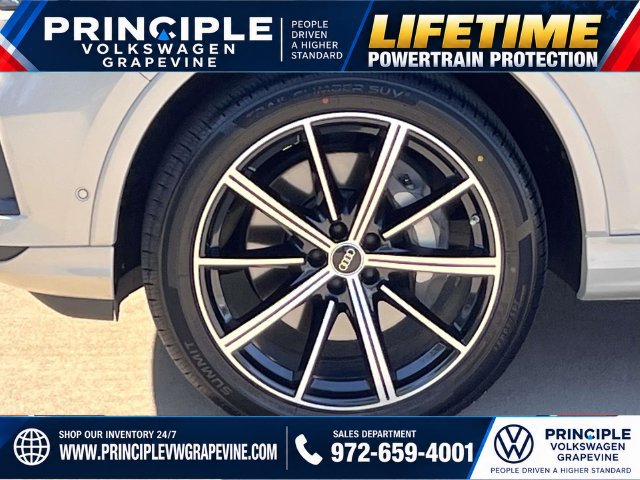 Used 2023 Audi Q7 3.0T Premium Plus w/ Premium Plus Package AWD/4WD image 7