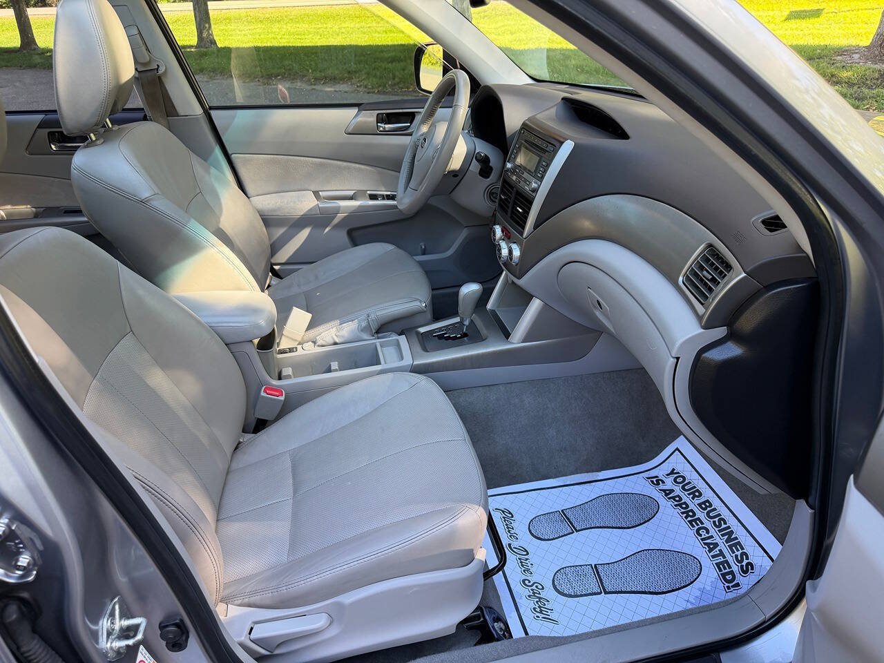 Used 2010 Subaru Forester 2.5X Limited AWD/4WD image 16