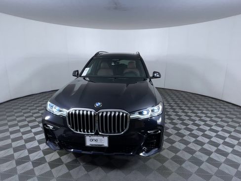 Used 2019 BMW X7 xDrive50i w/ M Sport Package image 3