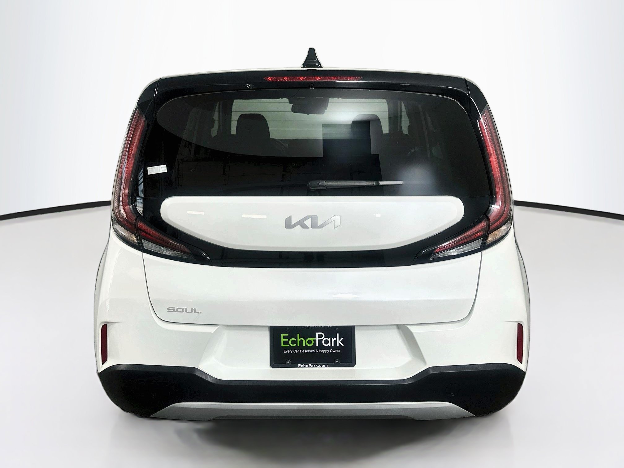 Used 2025 Kia Soul LX w/ LX Technology Package FWD image 7