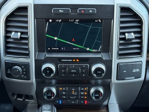 Used 2019 Ford F150 Lariat w/ Equipment Group 502A Luxury image 20