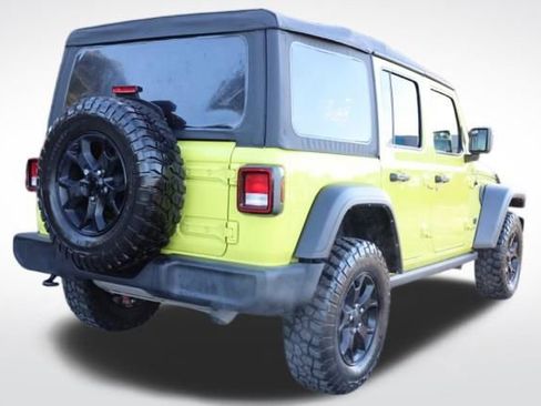 Used 2022 Jeep Wrangler Unlimited Willys image 7
