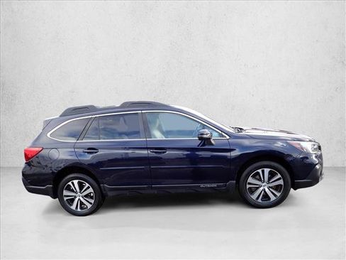 Used 2018 Subaru Outback 3.6R Limited image 5