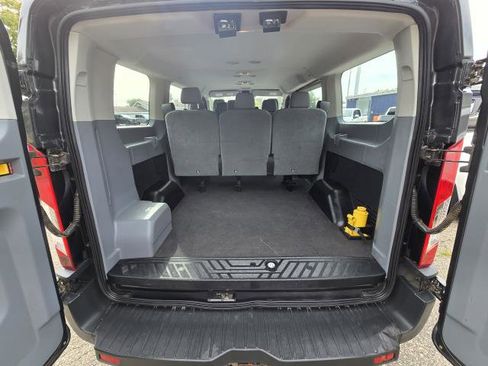 Used 2017 Ford Transit 150 XLT image 26