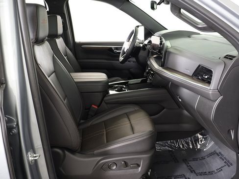 Used 2025 Chevrolet Tahoe High Country w/ Sun And Tow Package image 39