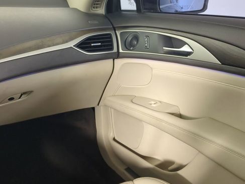 Used 2018 Lincoln MKZ Reserve image 18