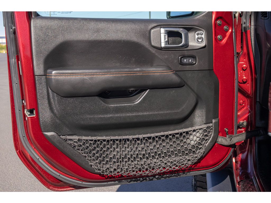 Used 2021 Jeep Gladiator Mojave AWD/4WD image 18