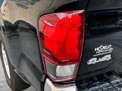 Used 2023 Toyota Tacoma SR5 AWD/4WD image 29
