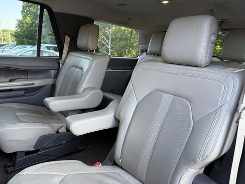Used 2020 Ford Expedition Limited w/ Equipment Group 302A RWD image 9