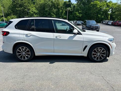 Used 2022 BMW X5 xDrive40i w/ M Sport Package AWD/4WD image 6