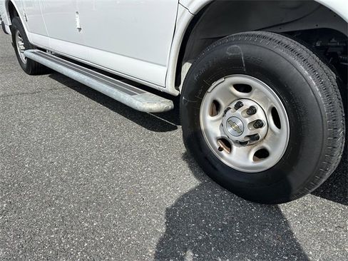 Used 2023 Chevrolet Express 2500 w/ Driver Convenience Package image 11