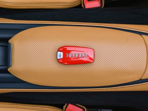 Certified 2023 Ferrari 812 GTS image 21