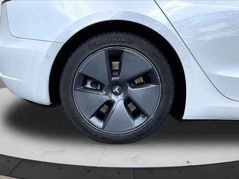 Used 2021 Tesla Model 3 Standard Range Plus RWD image 37
