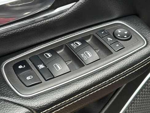 Used 2022 RAM 1500 Laramie AWD/4WD image 20
