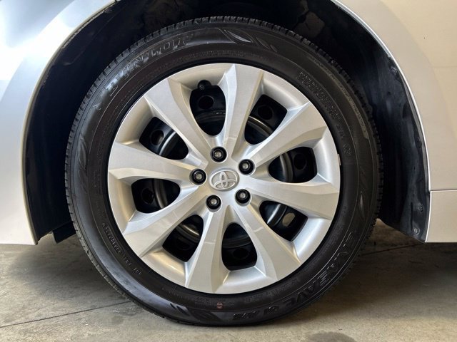 Used 2025 Toyota Corolla LE FWD image 10