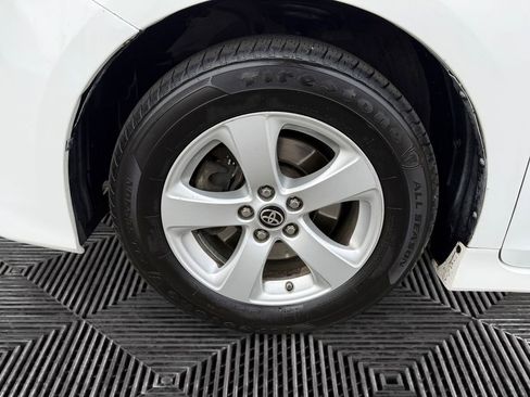 Certified 2020 Toyota Sienna LE image 14