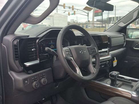 New 2026 Chevrolet Silverado 1500 LT Trail Boss w/ LT Trail Boss Premium Package AWD/4WD image 10