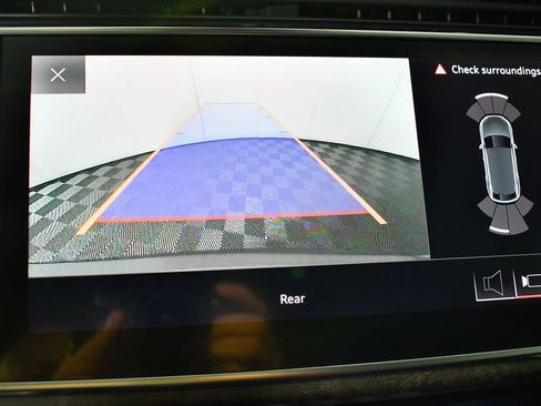 Used 2019 Audi Q8 Premium w/ Convenience Package image 31