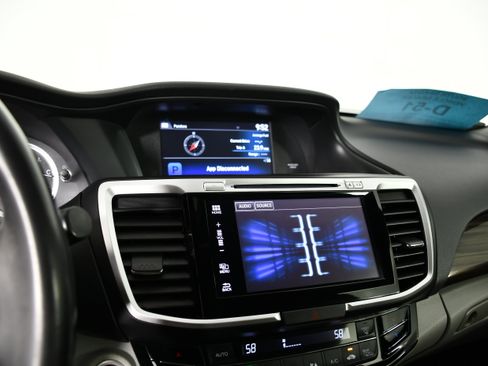 Used 2016 Honda Accord EX-L image 26