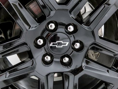 Used 2023 Chevrolet Silverado 1500 Custom Trail Boss w/ LPO, Dark Essentials Package AWD/4WD image 40