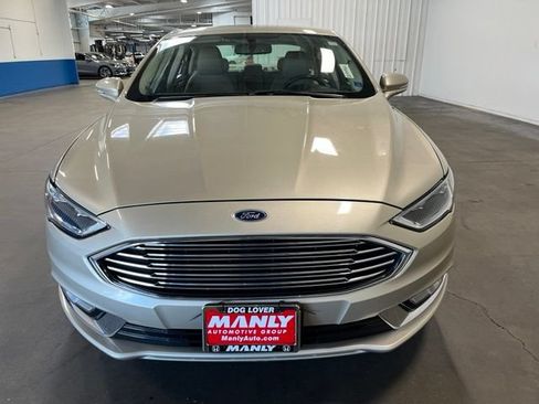 Used 2017 Ford Fusion Energi SE FWD image 9