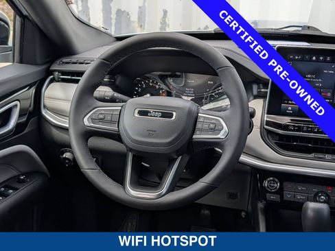 Used 2026 Jeep Compass Limited AWD/4WD image 18