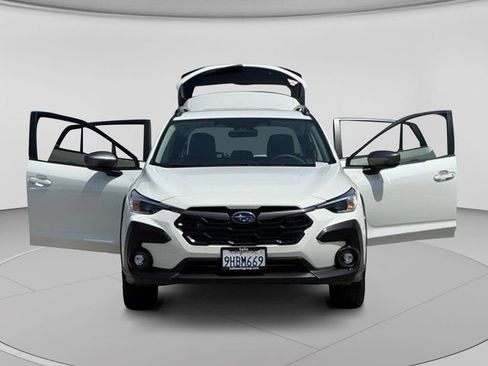 Certified 2024 Subaru Crosstrek 2.0i Premium w/ Popular Package #4 AWD/4WD image 32