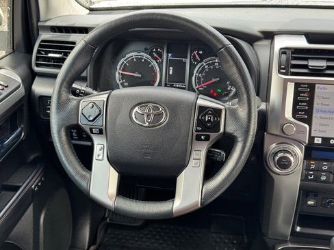 Used 2023 Toyota 4Runner Limited AWD/4WD image 13
