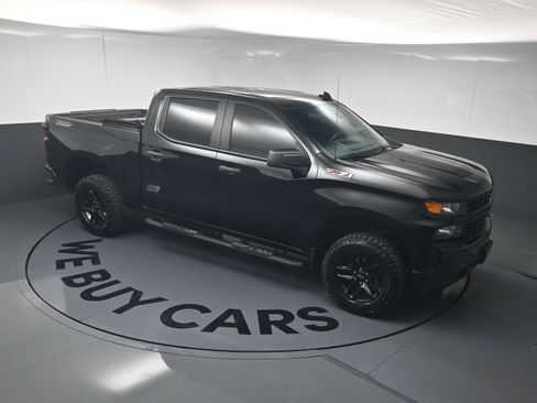 Used 2021 Chevrolet Silverado 1500 Custom Trail Boss w/ Midnight Edition AWD/4WD image 31