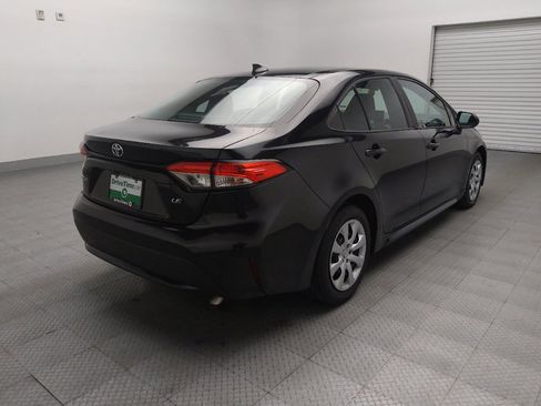 Used 2021 Toyota Corolla LE image 9