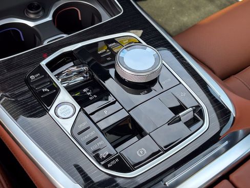 New 2026 BMW X7 xDrive40i AWD/4WD image 33